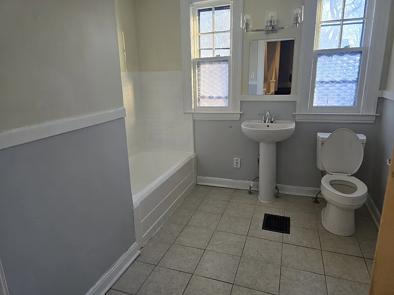 8127 Agnes St — Photo 9