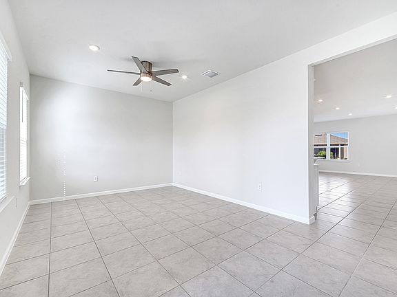 4th image of 5539 Toulouse Ln