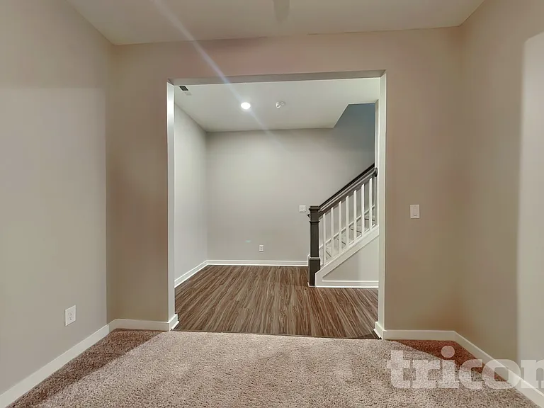 13869 Hill St — Photo 16