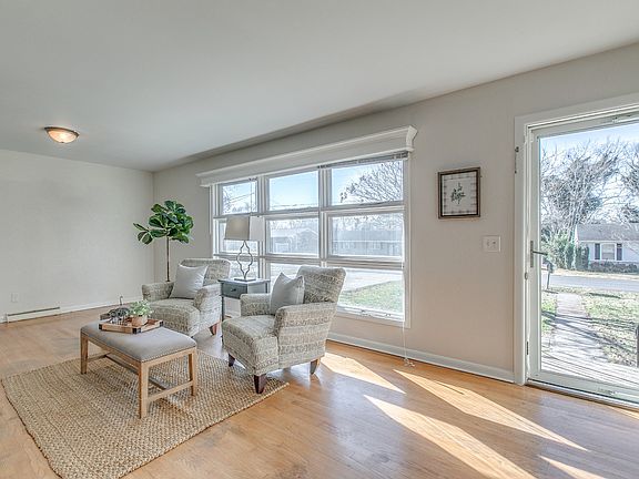 5th image of 113 Burrum Dr
