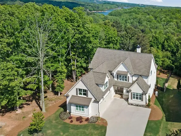 7350 Crestline Dr, Dawsonville, GA 30534