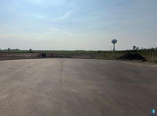 7 Whitster Cir, Hartford, SD 57033