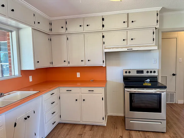 910 S Harrison St — Photo 14