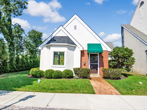 46 Main St, Westhampton Beach, NY 11978