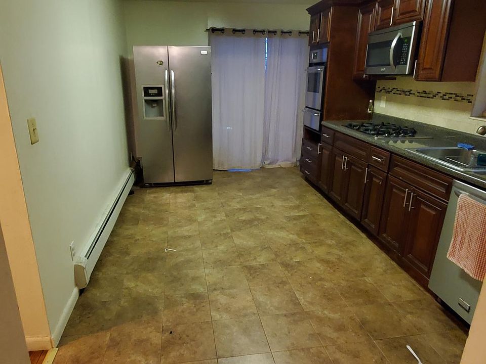 1st image of 11 Pratt Ave #2