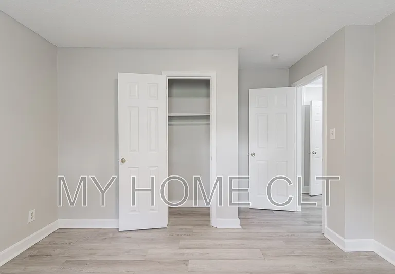 2517 Hemphill St #2 — Photo 5