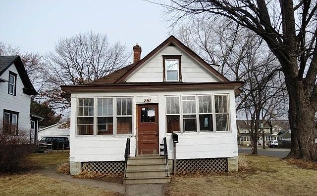 1st image of 251 King St W