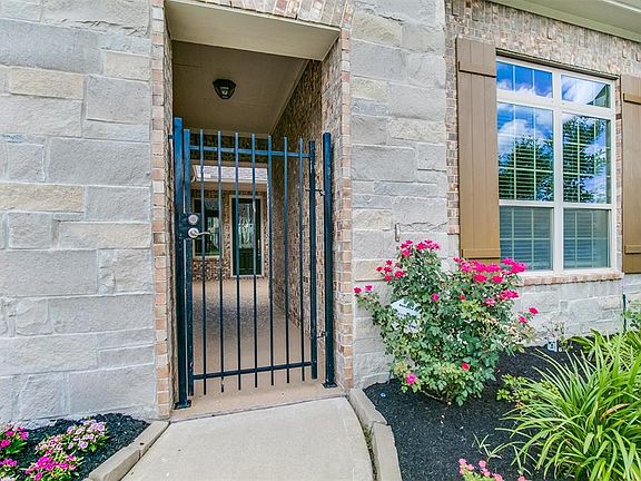 4th image of 12903 Arlington Meadows Ln