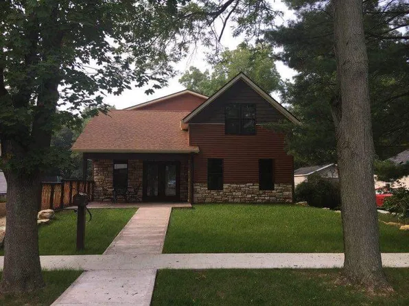 408 E Bluff St, Boscobel, WI 53805