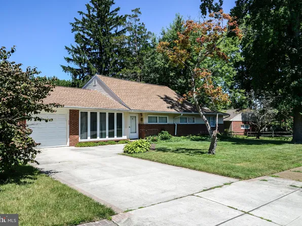 1002 Parkside Dr, Wilmington, DE 19803