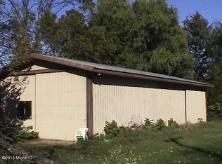 39475 County Road 215, Bangor, MI 49013