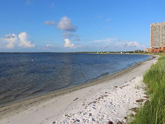3rd image of 15 Seashore Dr