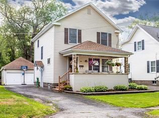 90 Hyde Park, Lockport, NY 14094