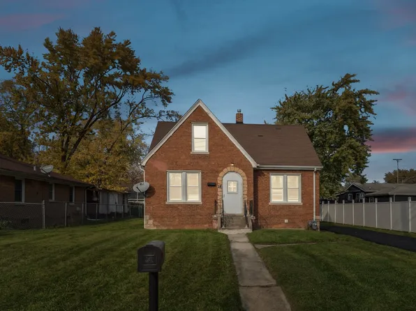 18 W 154th St, South Holland, IL 60473