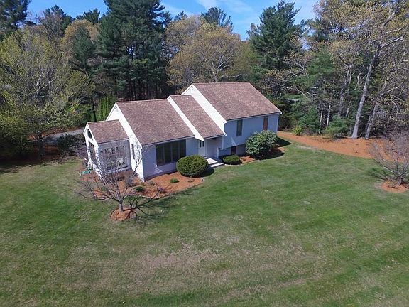 3rd image of 114 Cranberry Dr