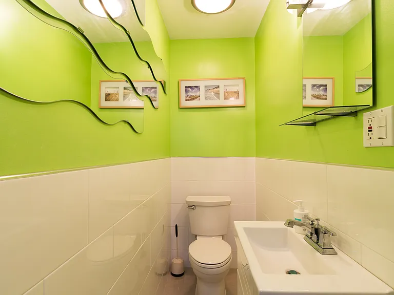 633 Washington Ave #1 — Photo 11
