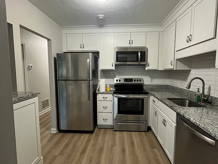 196 Old River Rd #3DSOUTH — Photo 3