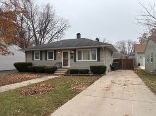 1002 Plaza Dr, Joliet, IL 60435