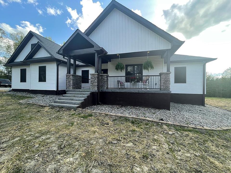 1st image of 641 Scarlet Oaks Dr