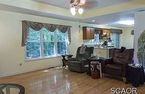 4th image of 38 Ancient Oak Dr
