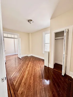 Rented by Dwelling Group R.E | media 11