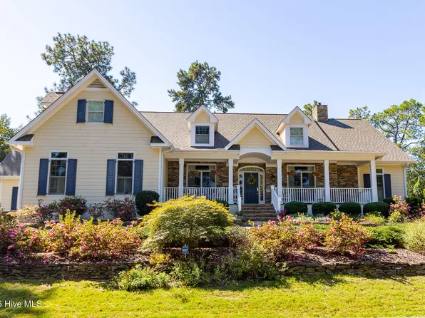 70 Oak Meadow Road, Pinehurst, NC 28374