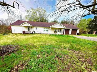 10815 Saraville Rd, Marion, IL 62959