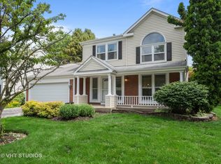 329 N Fiore Pkwy, Vernon Hills, IL 60061