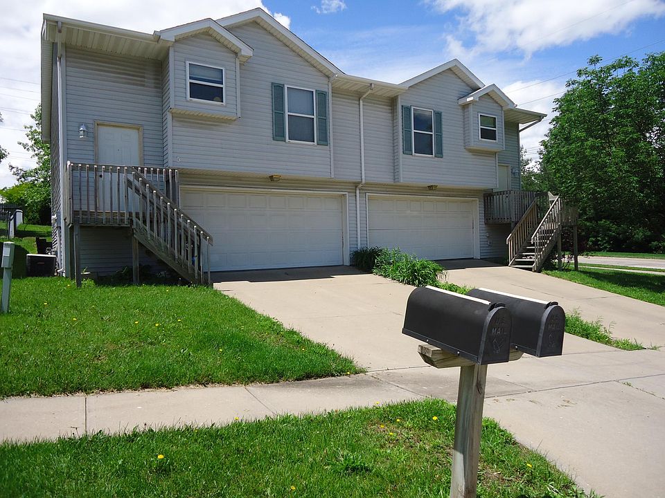 Corner of Mormon Trek & Jema Court & Benton Street