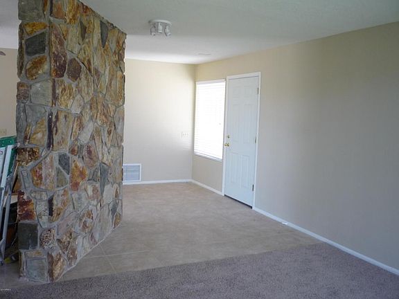 4th image of 12202 N 66th St