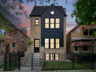 2625 N Albany Ave, Chicago, IL, 60647