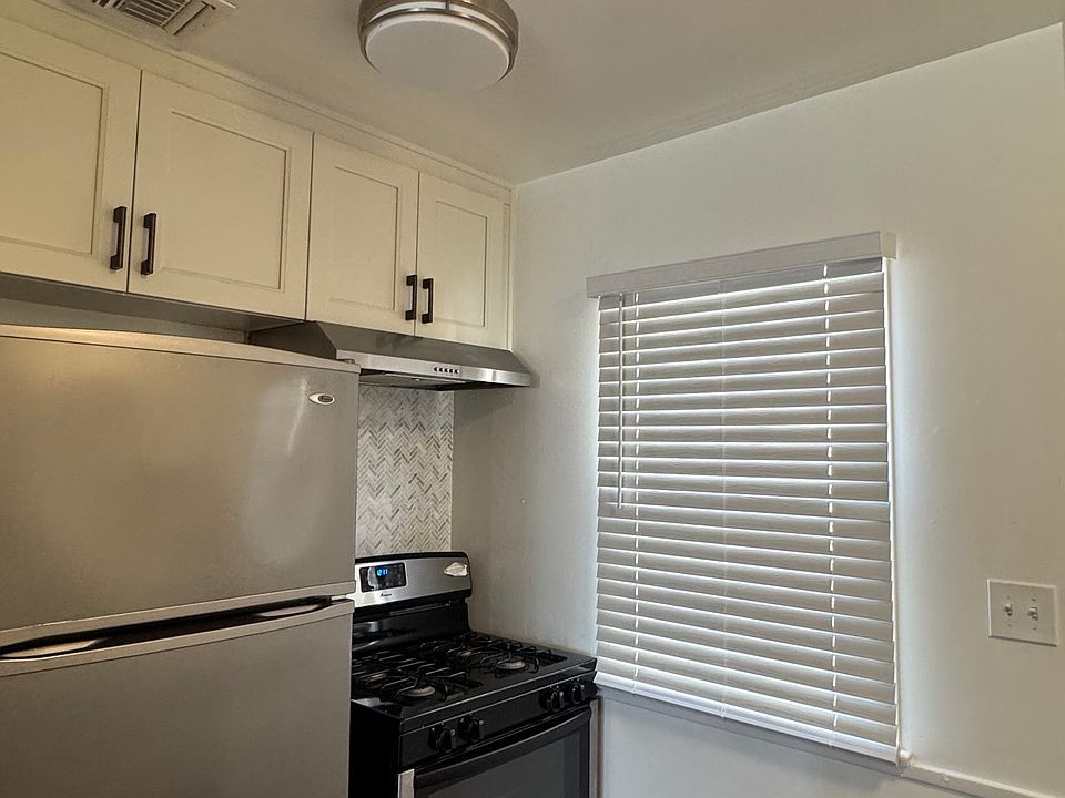 1st image of 3711 Selby Ave #1