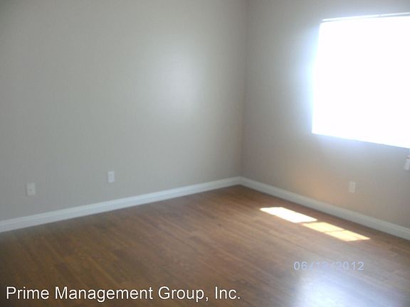 5th image of 1701 W Century Blvd