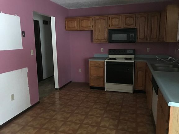 4th image of 114 Schaeffer St