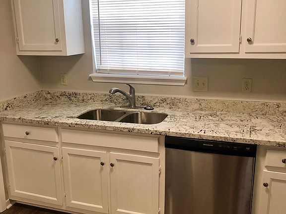 5th image of 100 Pine Lake Pl #126