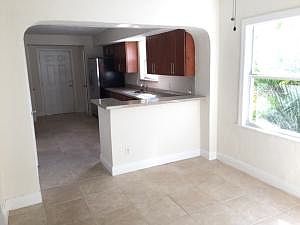 4th image of 844 Tuscaloosa St