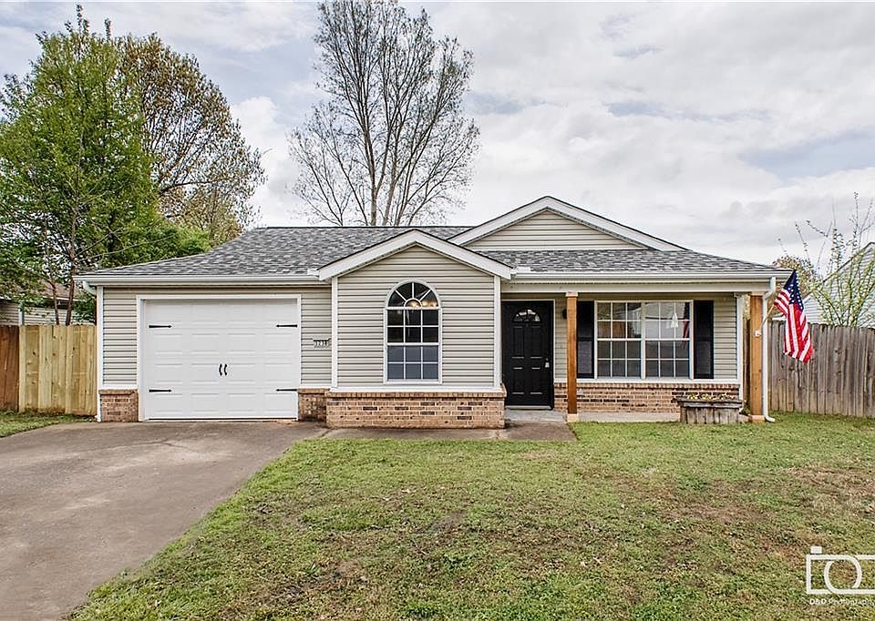 1st image of 3238 W Essex Dr