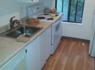 7500 SW Barnes Rd UNIT B, Portland, OR 97225