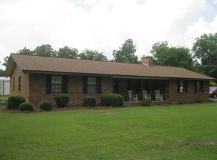 216 Tattnall St, Reidsville, GA 30453