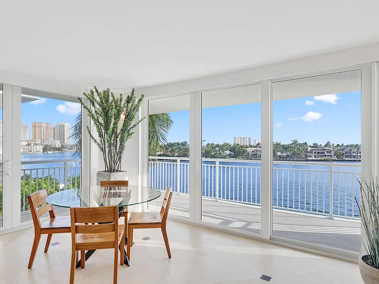 511 Bayshore Dr #401 — Photo 8