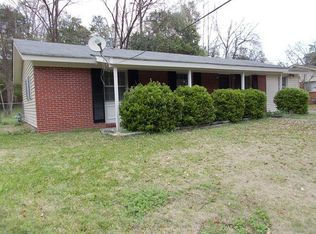 105 Emily Dr, Vicksburg, MS 39180
