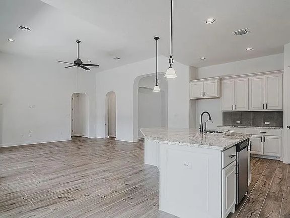 Family area, open plan with the kitchen