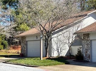 104 Parkway Ct, Asheville, NC 28803
