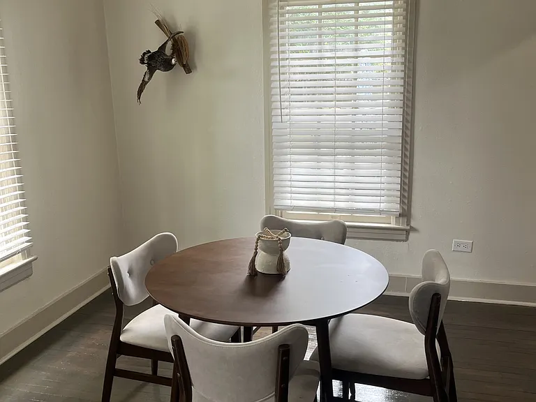1003 Emerson St — Photo 9