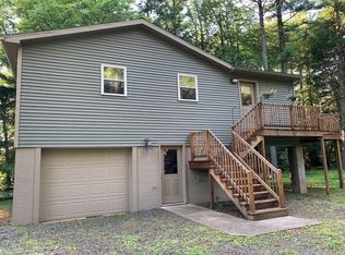 118 Maple Dr, Drums, PA 18222