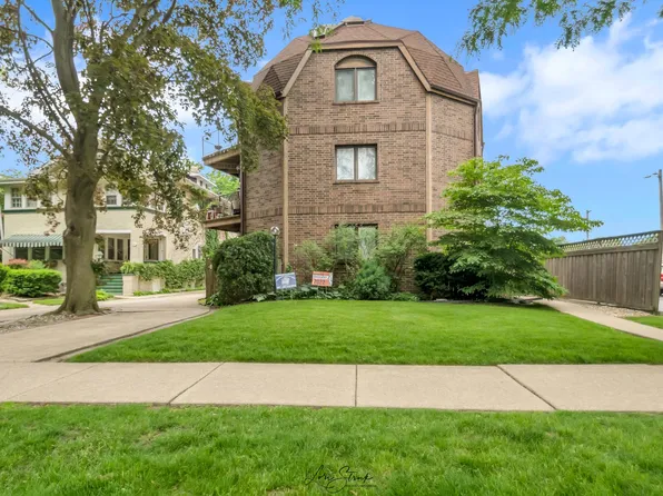 414 Franklin Ave APT 3A, River Forest, IL 60305