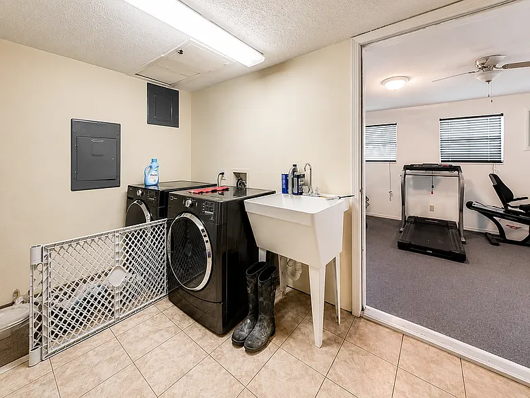 5880 V V Jones Rd — Photo 24