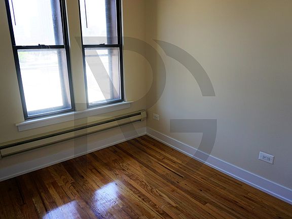 5th image of 617 W Melrose St #C3