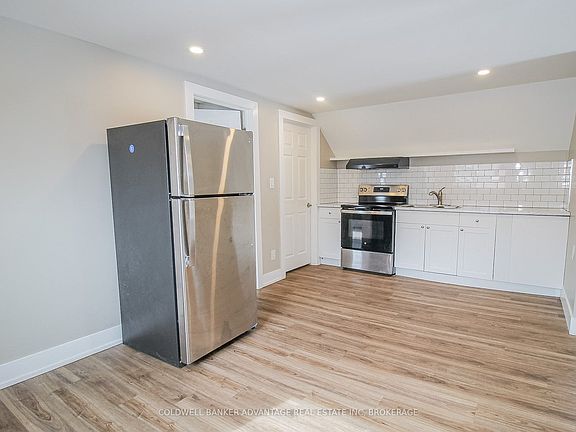 5th image of 181 Welland St