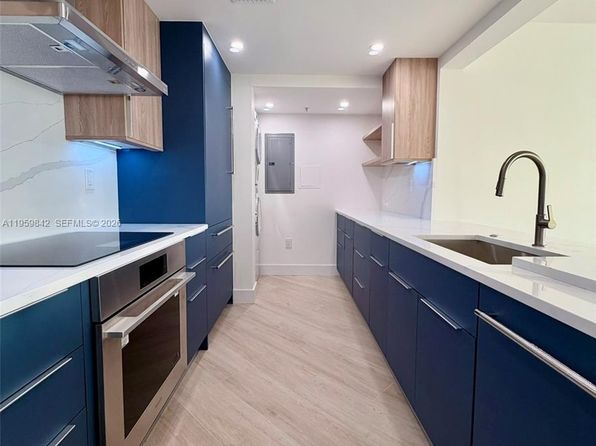 3020 NE 32nd Ave APT 612